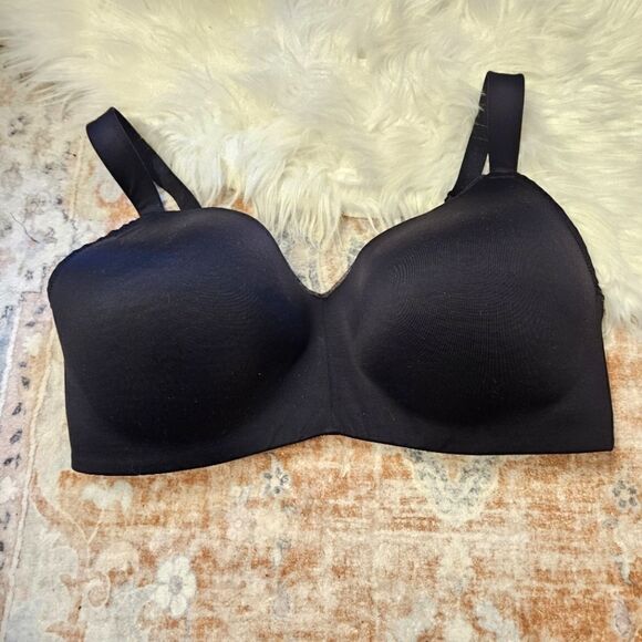 Auden Wireless Bra - Picture 1 of 5